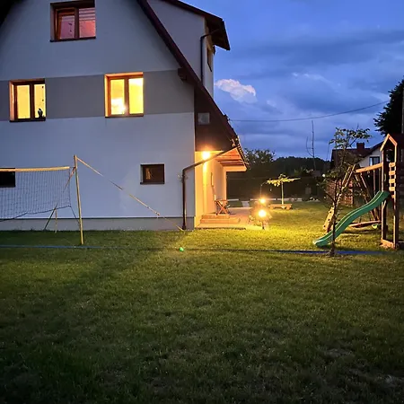 公寓 Dom W Beskidach